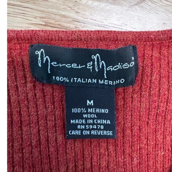 Mercer & Madison Women's Red 100% Italian Wool V-Neck Sweater, Size M, EUC - Picture 4 of 4